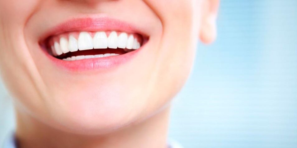 odontologia estetica en Majadahonda – mujer profesional odontologia estetica en Majadahonda - mujer profesional