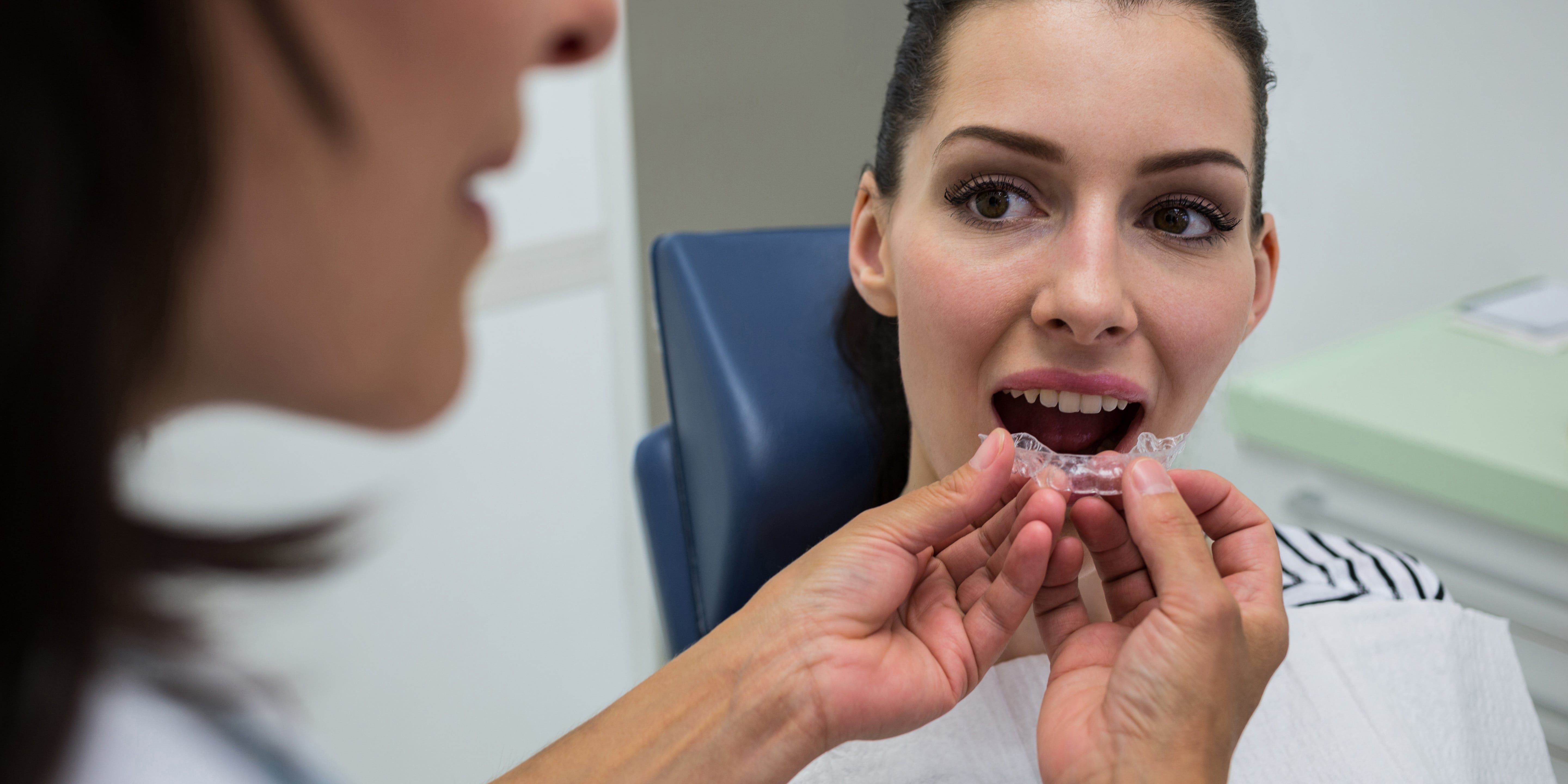 Dentistas piden a Sanidad que se prohíba la venta directa al paciente de  férulas para tratar el bruxismo