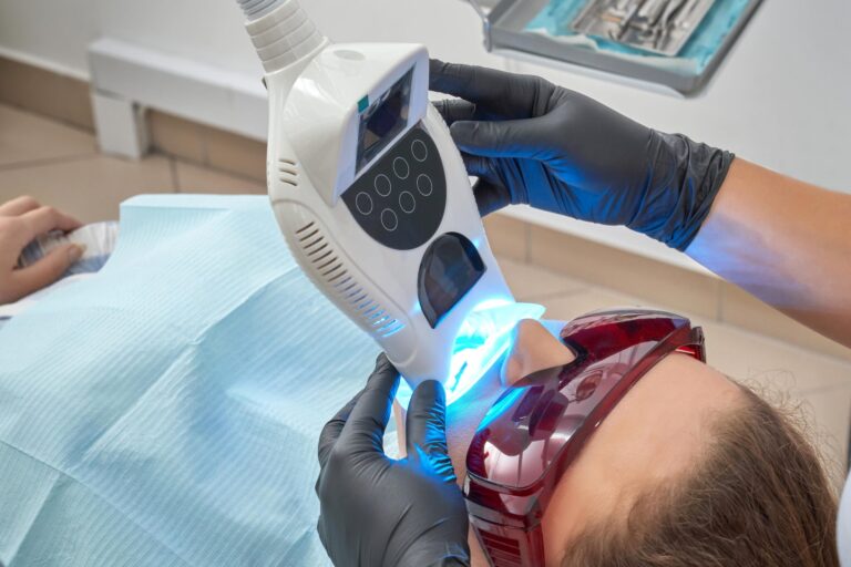 blanqueamiento dental en Majadahonda – linterna blanqueamiento dental en Majadahonda - linterna