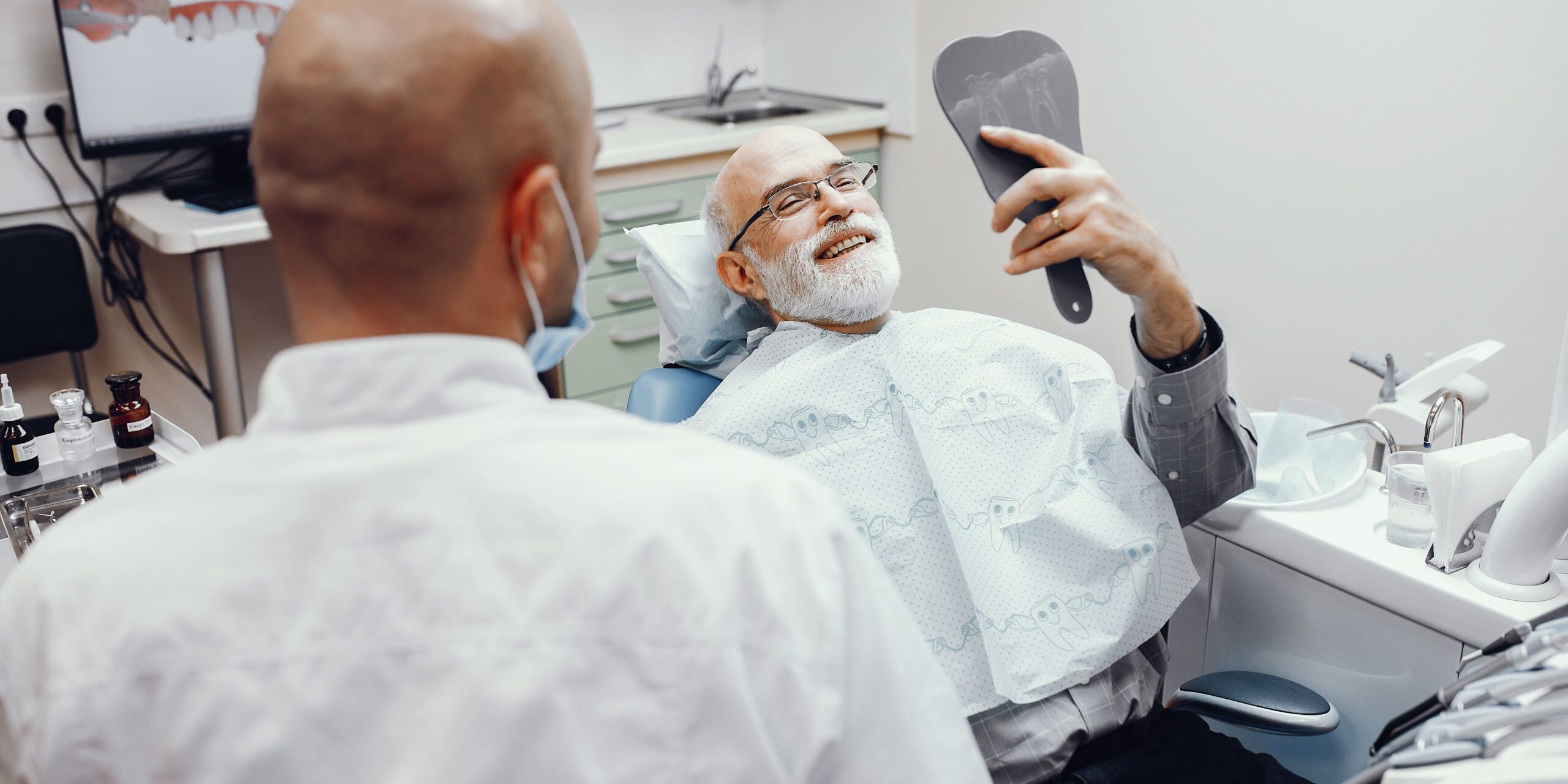 clínica dental cerca de brunete – adulto mayor en consulta clínica dental cerca de brunete - adulto mayor en consulta