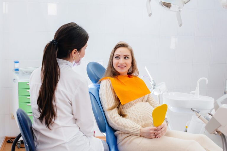 clínica dental Majadahonda – Embarazada en consulta clínica dental Majadahonda - Embarazada en consulta