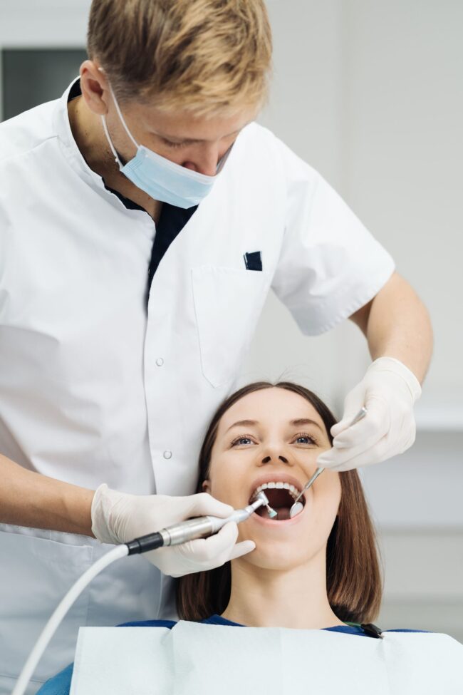 clínica dental cerca de Brunete - limpieza final